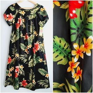 🍒 NWT PUANANI Hawaiian Muumuu Floral Summer Dress Sz S